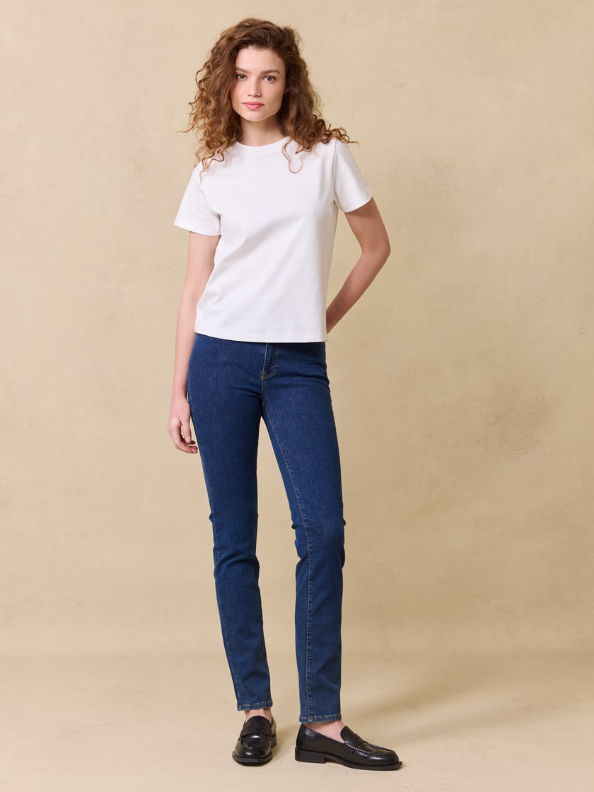 7248979 DAA 7248979_DAA-JEANPAUL-NOS-Modell-Front_9465_Ine straight jeans DAA.jpg_Front