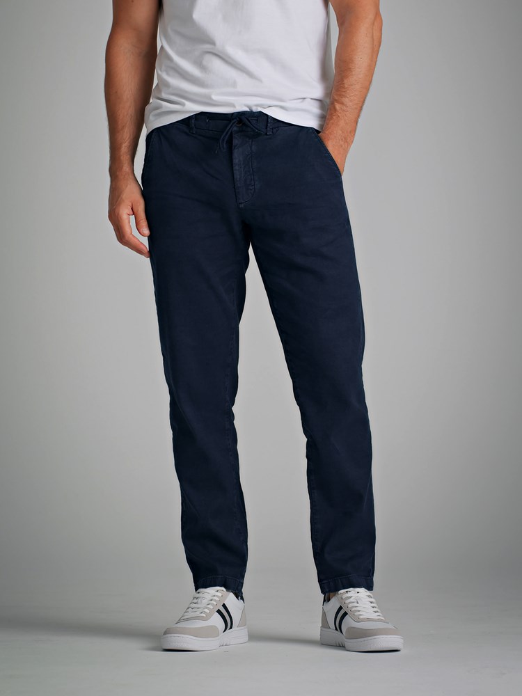 Mauro bukse 7248990_ENB-MARIOCONTI-S22-Modell-Front_chn=match_57537.jpg_Front||Front