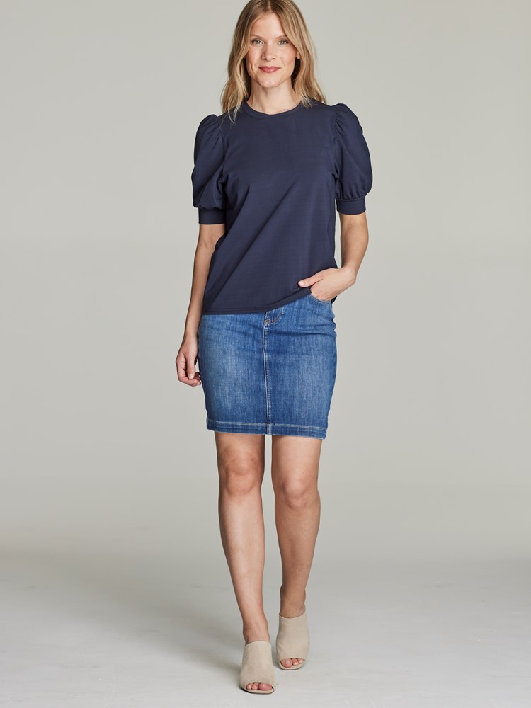 Belinda topp 7248999_EM6-JEANPAULFEMME-S22-Modell-front_92713_Belinda topp EM6_Belinda topp EM6 7248999.jpg_Front||Front