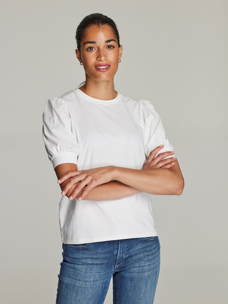 Belinda topp 7248999_O79-JEANPAULFEMME-S22-Modell-front_60217_O68_Belinda topp O68_Belinda topp O68 7248999.jpg_