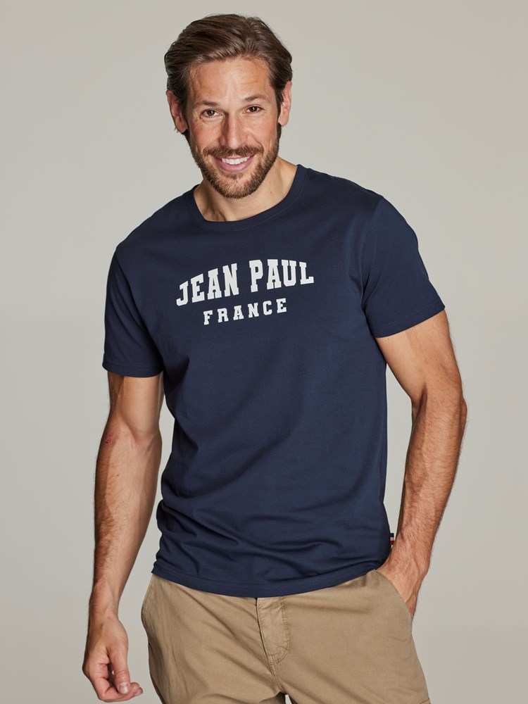 Loup t-skjorte 7249028_EM6-JEANPAUL-S22-Modell-front_87444_Loup t-skjorte EM6.jpg_Front||Front