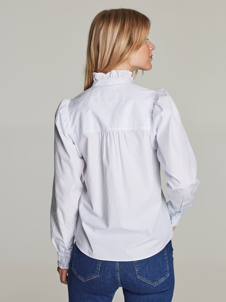 Petra stripet bluse 7249057_O68-JEANPAULFEMME-S22-Modell-back_16354_Petra stripet bluse O68_Petra stripet bluse O68 7249057.jpg_Back||Back
