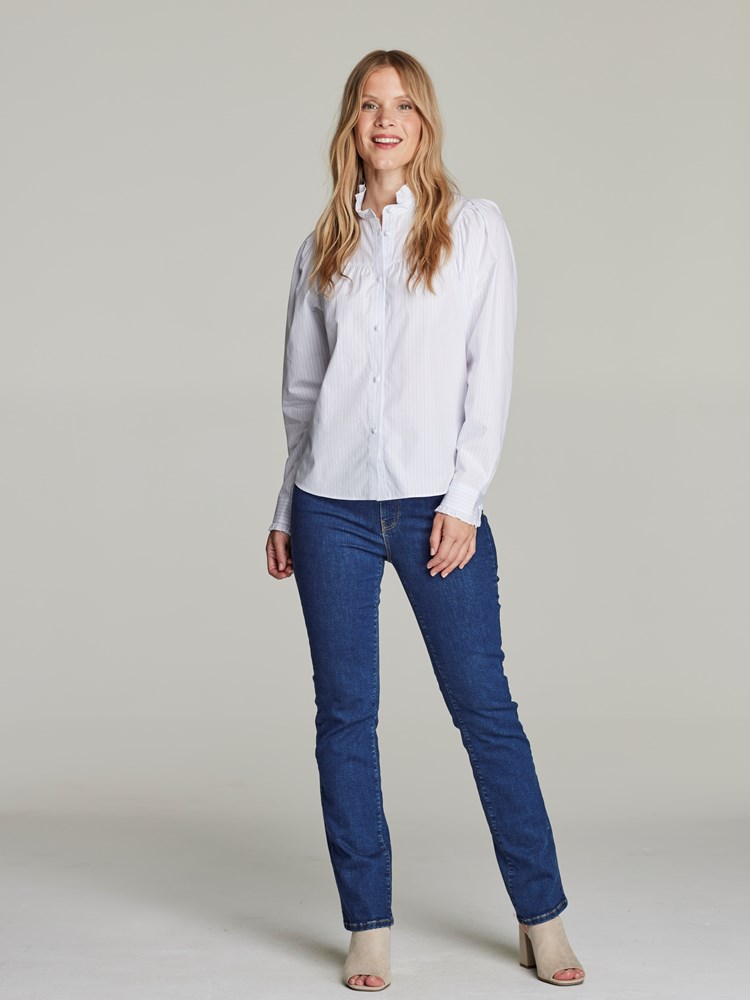 Petra stripet bluse 7249057_O68-JEANPAULFEMME-S22-Modell-front_5172_Petra stripet bluse O68_Petra stripet bluse O68 7249057.jpg_Front||Front