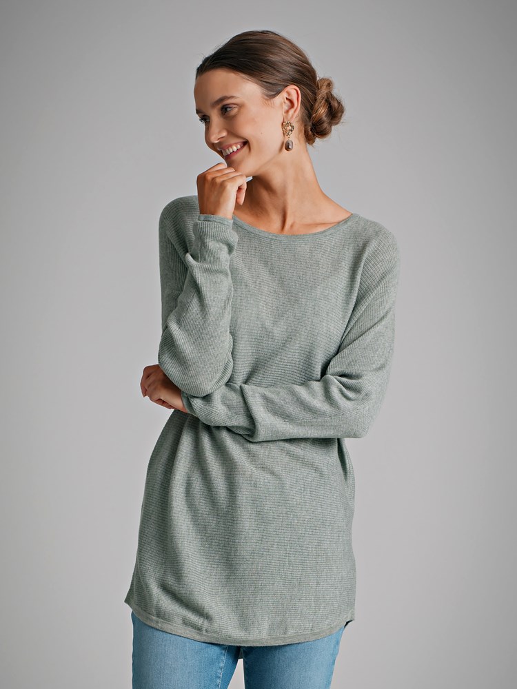Mona genser 7249106_GOH-MARIEPHILIPPE-S22-Modell-Front_chn=match_88951_Mona genser GOH.jpg_Front||Front