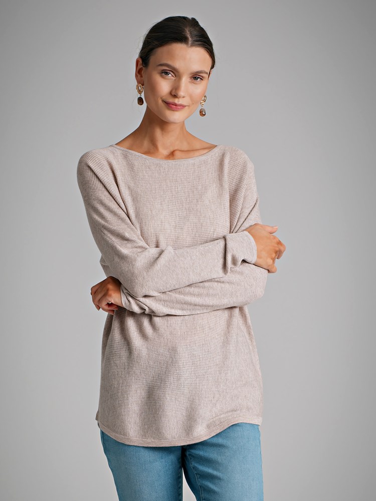 Mona genser 7249106_I6B-MARIEPHILIPPE-S22-Modell-Front_chn=match_58971_Mona genser I6B.jpg_Front||Front