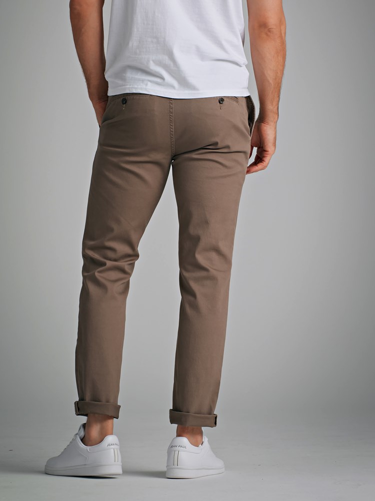 Christer chinos 7249153_AQA-Redford-S22-Modell-Back_Christer chinos AQA_Christer chinos AQA 7249153.jpg_Back||Back