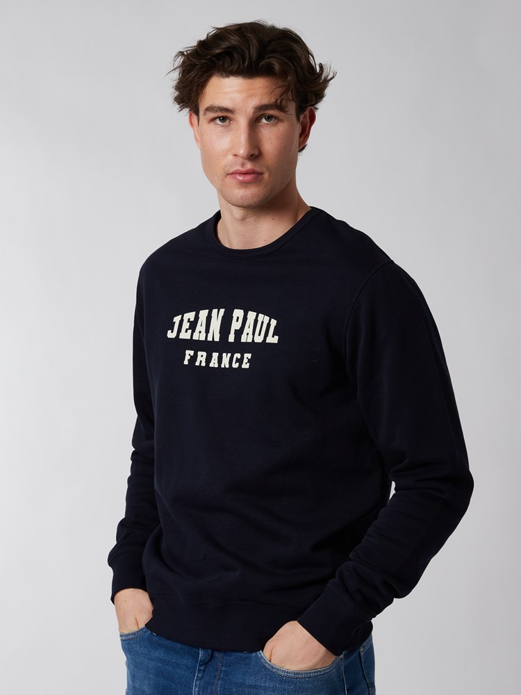 Timmy collegegenser 7249168_EM6-JEANPAUL-S22-Modell-Front_7721_Timmy collegegenser EM6.jpg_Front||Front