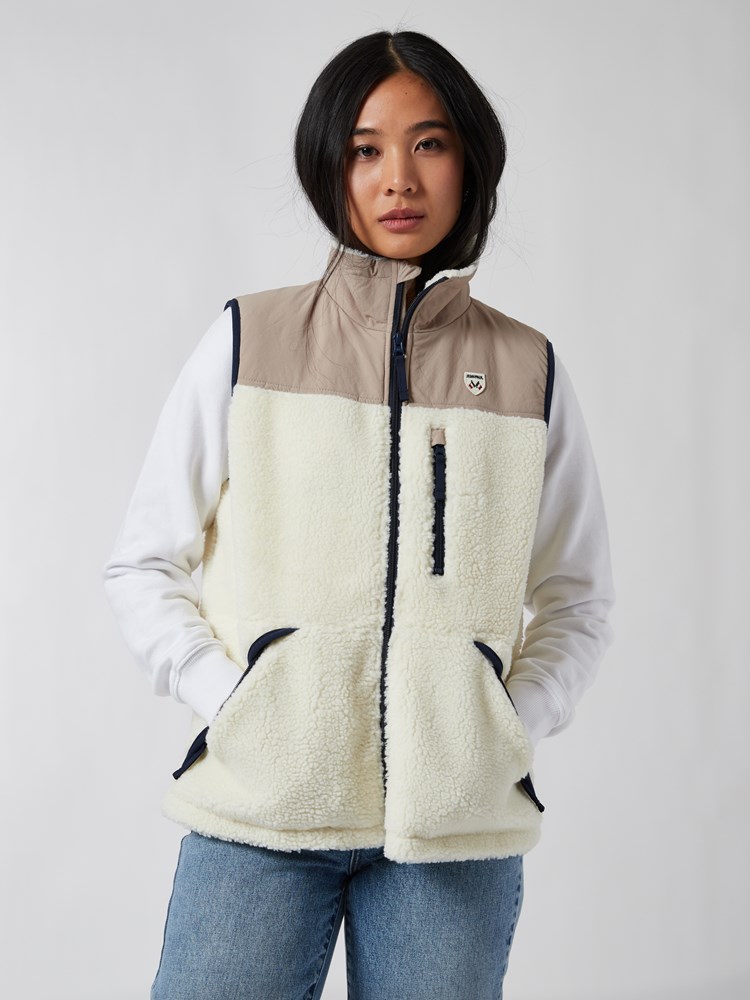 Amanda vest 7249224_O79-JEANPAUL-S22-Modell-Front_9440_Amanda vest O79_Amanda vest O79 7249224.jpg_Front||Front