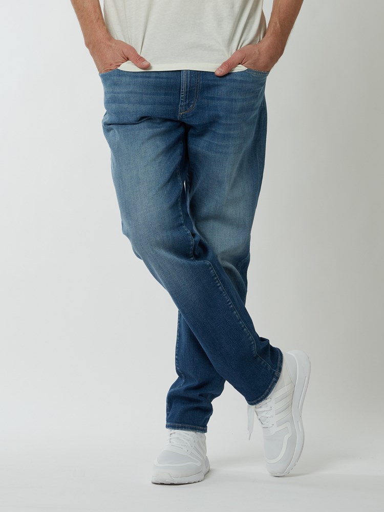 Regular Ralph blues jeans 7249288_D06-HENRYCHOICE-S22-Modell-Front_chn=boys_4476_Regular Ralph blues jeans D06.jpg_Front||Front