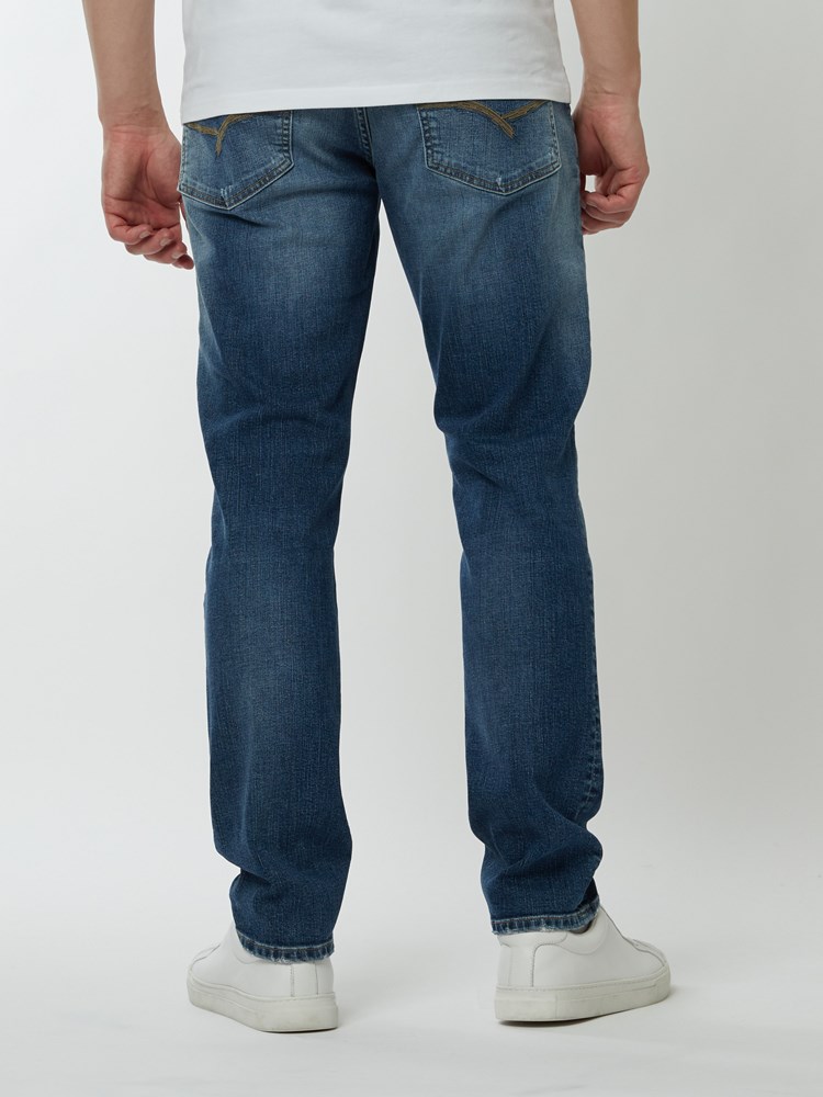 Slim Bill vintage jeans 7249291_DAD-HENRYCHOICE-S22-Modell-Back_chn=boys_2670_Slim Bill vintage jeans DAD.jpg_Back||Back