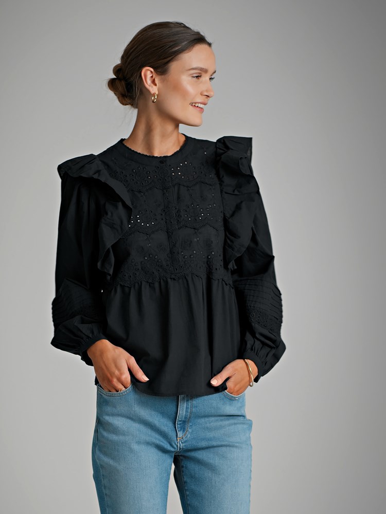 Callista bluse 7249340_CAB-DONNA-S22-Modell-Front_chn=match_53802_Callista bluse CAB_Callista bluse CAB 7249340.jpg_Front||Front