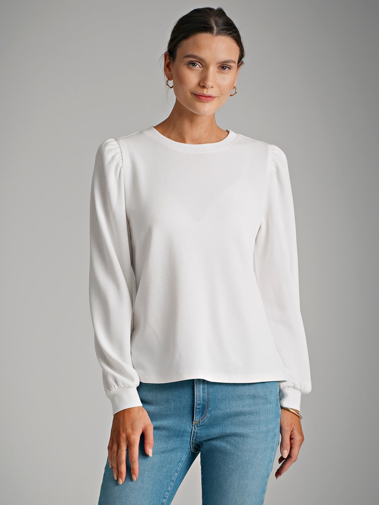 Emiko topp 7249383_O79-DONNA-S22-Modell-Front_chn=match_27236_Emiko topp O79_Emiko topp O79 7249383.jpg_Front||Front