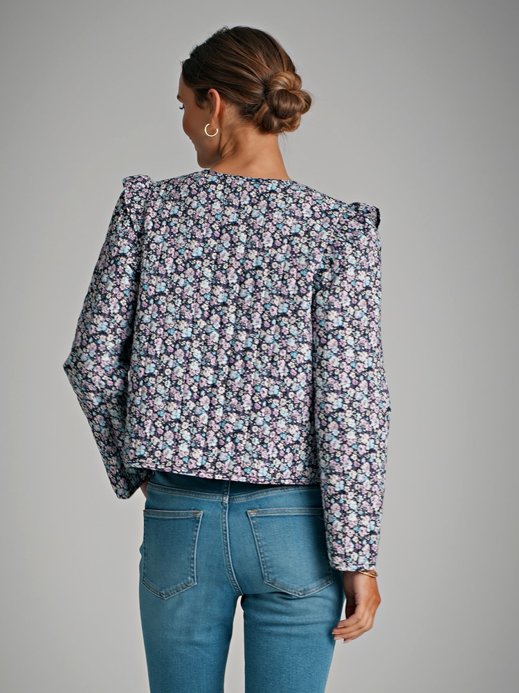 Leia jakke 7249386_CAB-DONNA-S22-Modell-Back_chn=match_26150_Leia jakke CAB_Leia jakke CAB 7249386.jpg_Back||Back