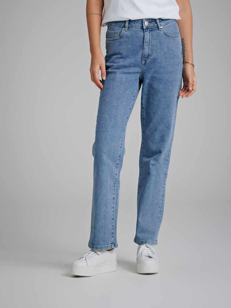 Dalia jeans 7249400_D06-DONNA-S22-Modell-Front_chn=match_94_Dalia jeans D06_Dalia jeans D06 7249400.jpg_Front||Front