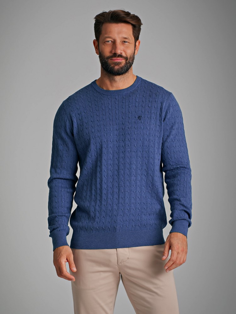 Coast kabelstrikket genser 7249549_EGT-REDFORD-S22-Modell-Front_chn=match_78290.jpg_Front||Front