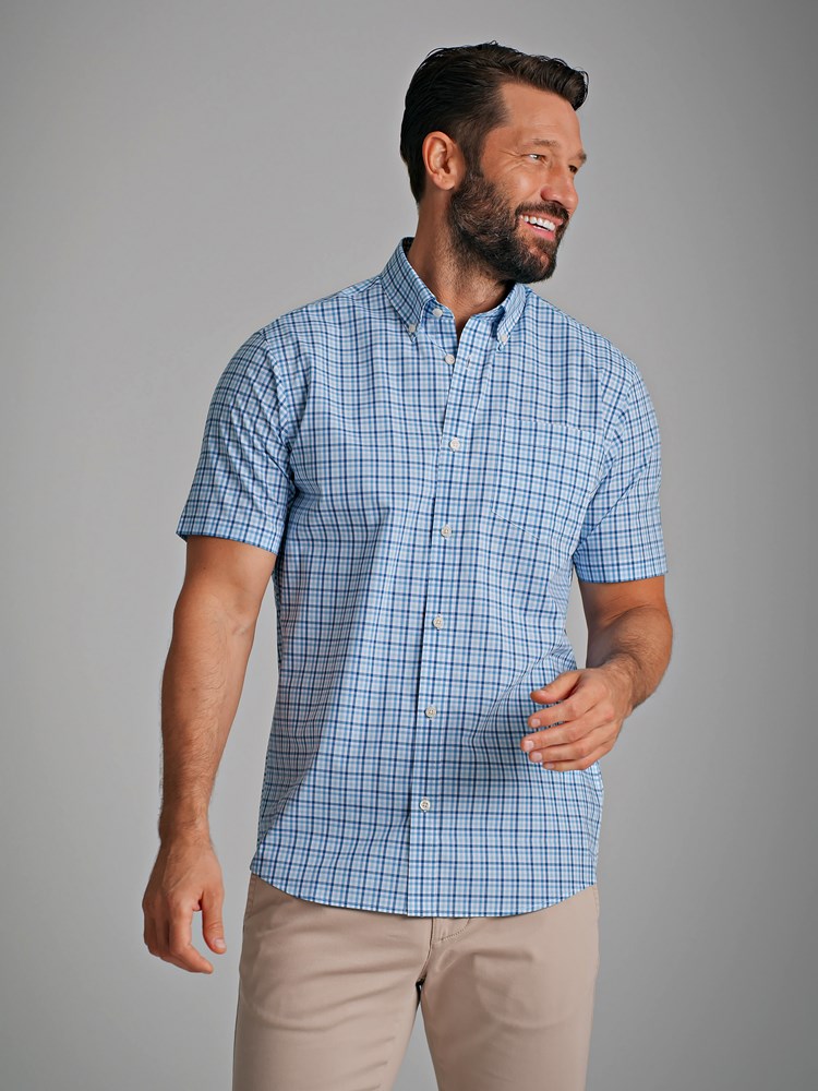 Solastrand skjorte 7249600_EMB-ALVO-S22-Modell-Front_chn=match_55882.jpg_Front||Front