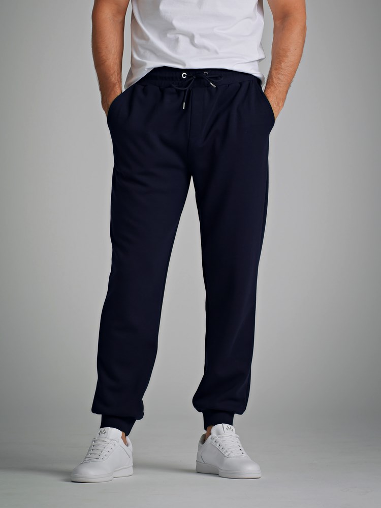 Baresi joggebukse 7249639_EM1-MARIOCONTI-S22-Modell-Front_chn=match_40243.jpg_Front||Front