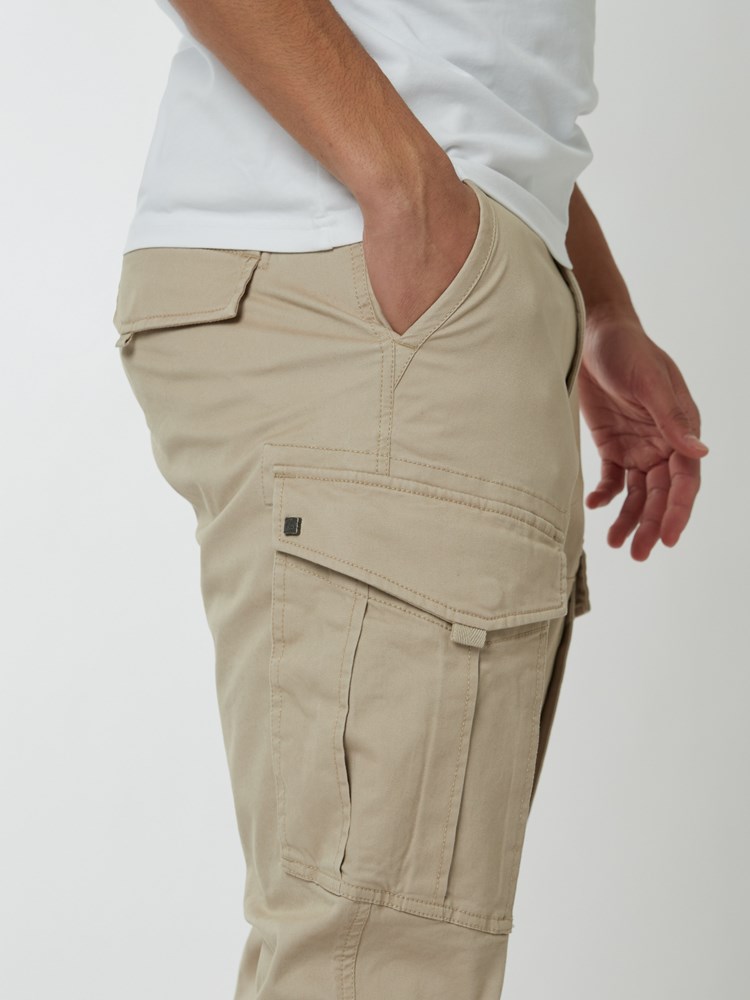 Cargo stretch pant 7249644_I4Y-HENRYCHOICE-S22-details_chn=boys_2697_Cargo stretch pant I4Y.jpg_