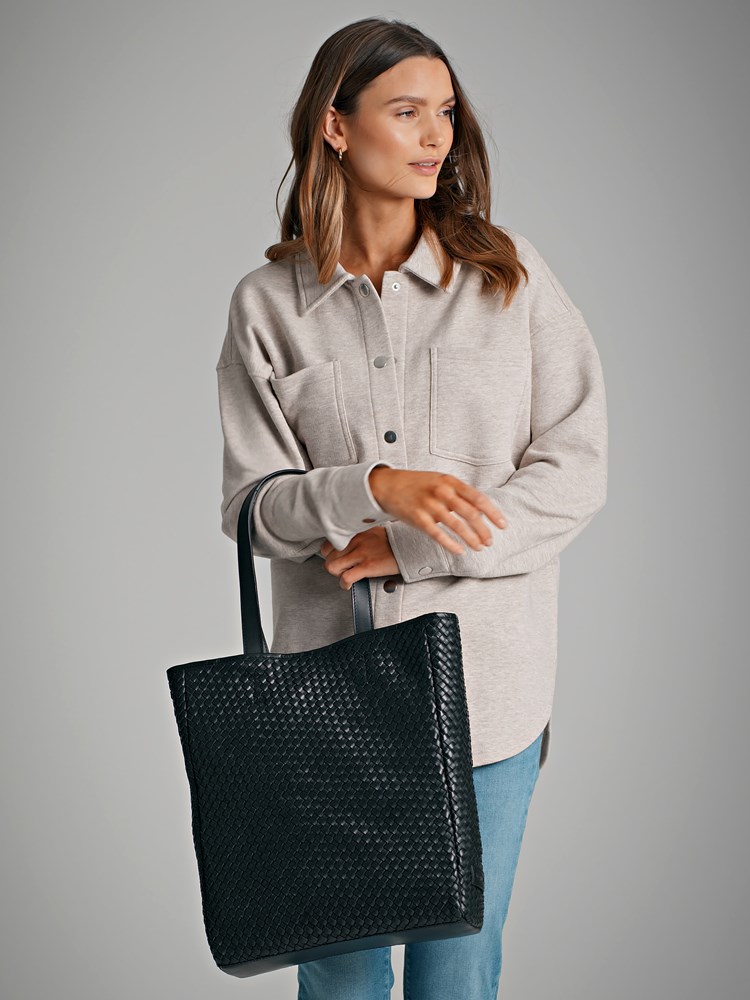 Kelly melange skjorte 7249856_AMU-VAVITE-S22-Modell-Front_chn=match_82513_Kelly Skjorte AMU_Kelly melange skjorte AMU_Kelly melange skjorte AMU 7249856.jpg_Front||Front