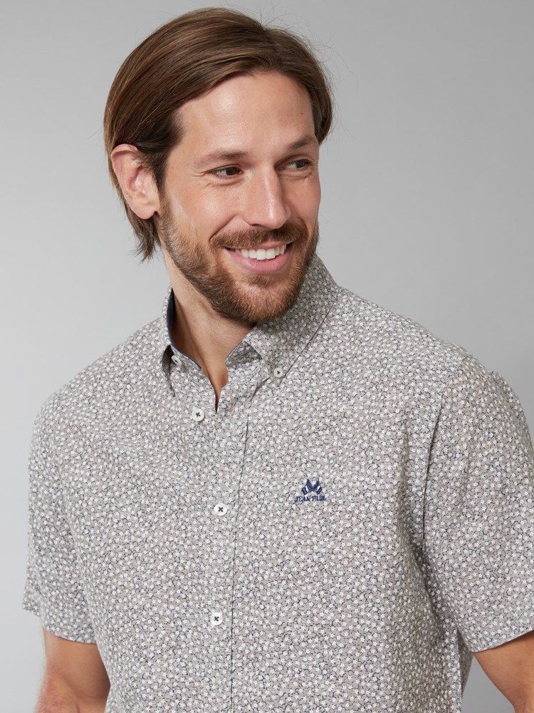 Emanuel linskjorte - regular fit 7249967_GKJ-JEANPAUL-H22-Modell-Front_4916_Emanuel linskjorte - regular fit GKJ.jpg_Front||Front