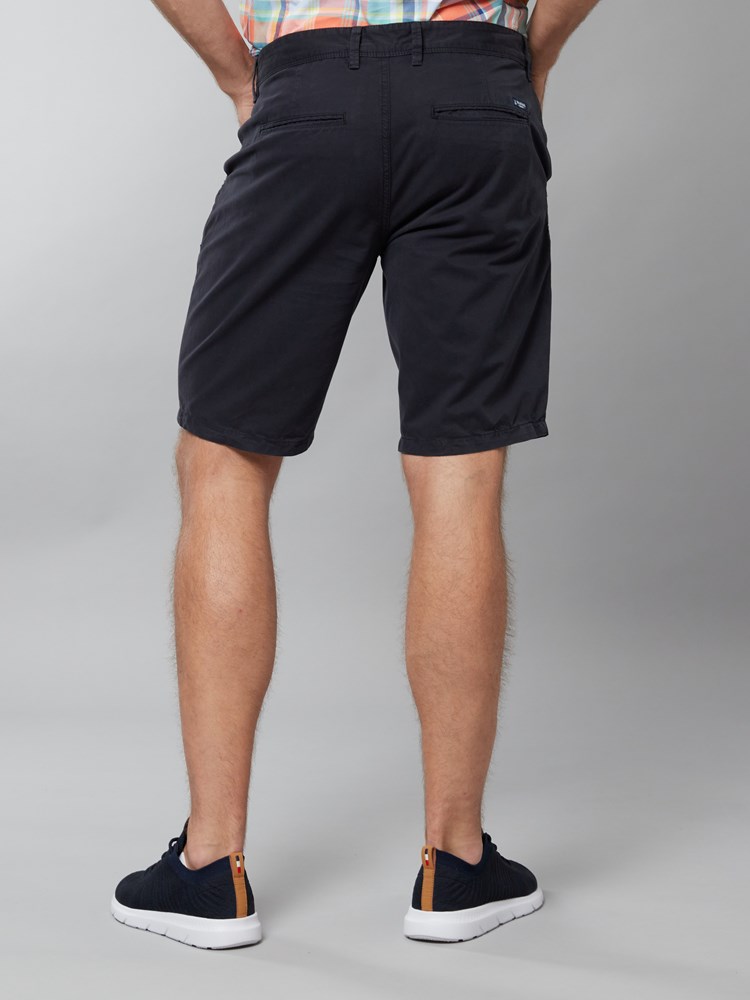 Lenny shorts 7250216_EM6-JEANPAUL-H22-Modell-Back_749_Lenny shorts EM6.jpg_