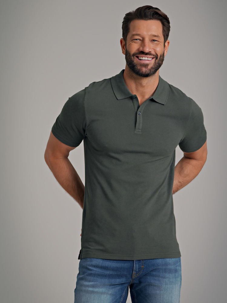 Luigi pique 7250249_GOQ-MarioConti-H22-Modell-Front.jpg_Front||Front