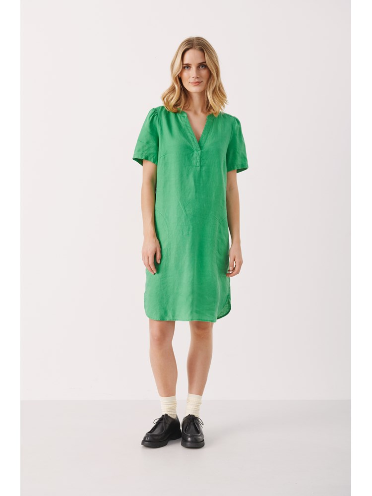 Aminas kjole 7250301_GJA-PART TWO-S23-front2_Aminas.jpg_Front||Front