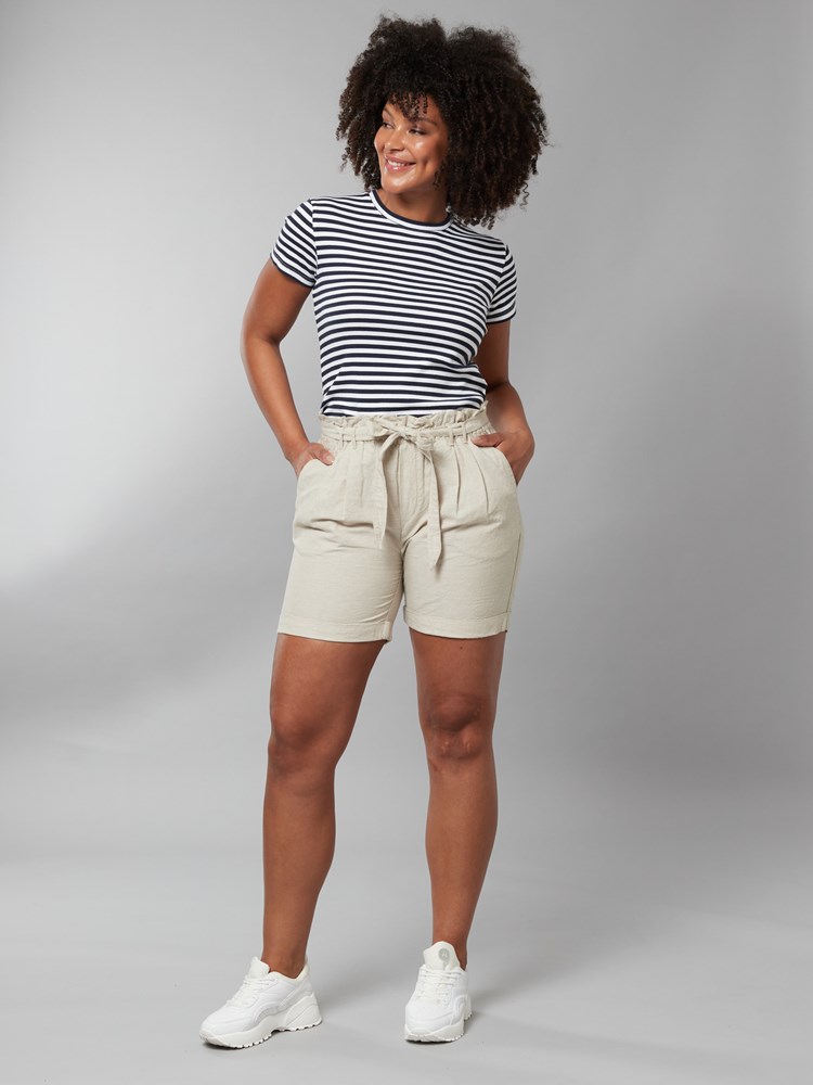 Faustine linshorts 7250309_I4Y-JEANPAUL-H22-Modell-Front_7922_Faustine linshorts I4Y_Faustine linshorts I4Y 7250309.jpg_