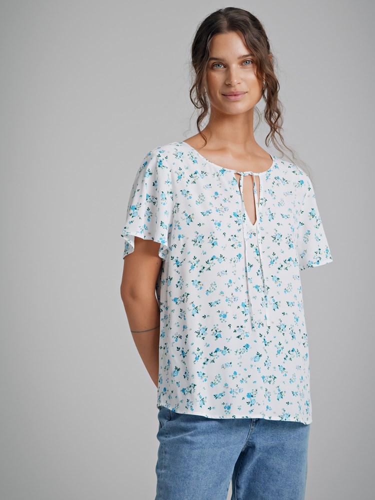Lillie bluse 7250366_O68-VAVITE-H22-Modell-Front_chn=match_8644_Lillie bluse O68_Lillie bluse O68 7250366.jpg_Front||Front