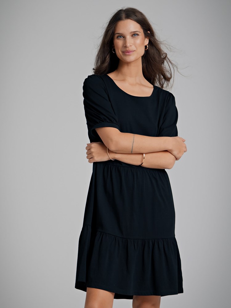 Helena jersey kjole 7250454_CAB-VAVITE-H22-Modell-Front_chn=match_6436_Helena jersey kjole CAB.jpg_Front||Front