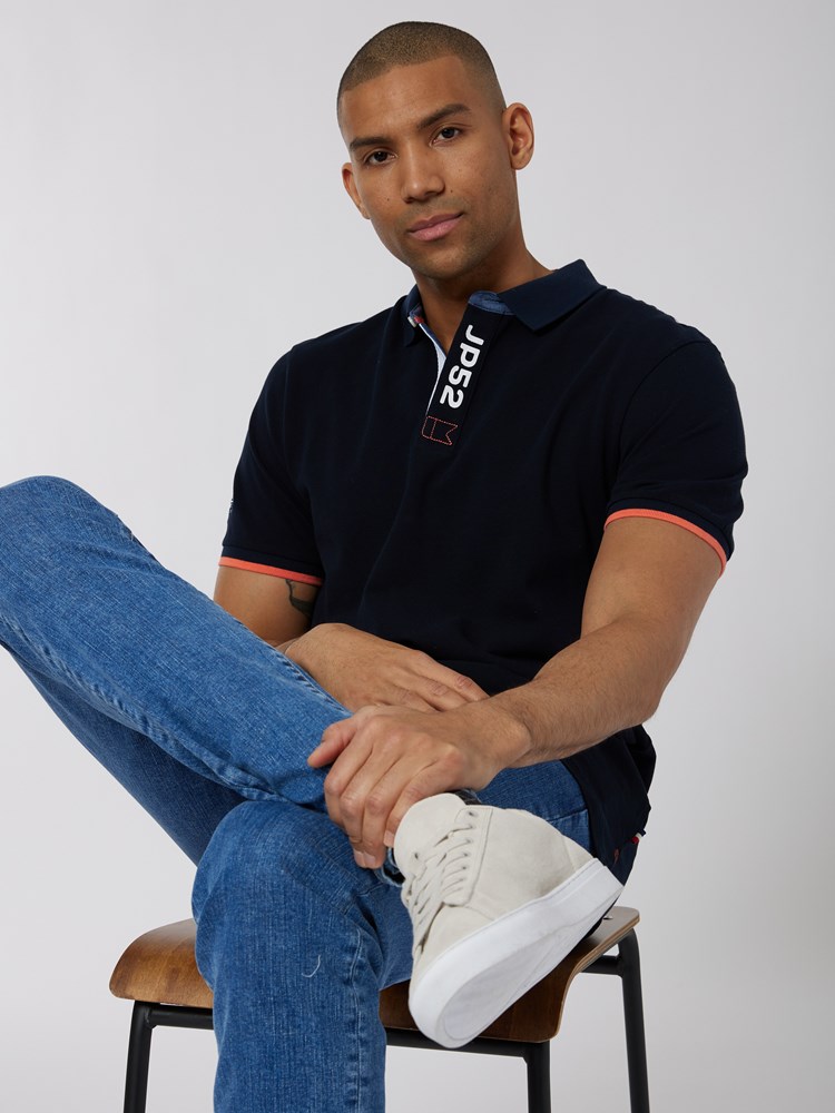 Bastien pique 7250503_EM6-JEANPAUL-H22-Front_9181_Bastien pique EM6.jpg_Front||Front