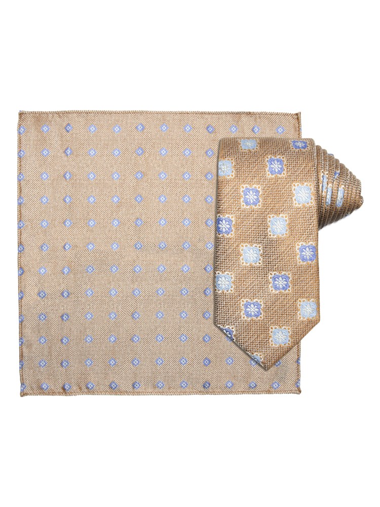 X-Plizit silkeslips og lommetørkle 7250868_A43-INTEX-S22-front_X-PLIZIT SILKESLIPS+LOMMETØRKL_X-PLIZIT SILKESLIPS+LOMMETØRKL 7250868_X-Plizit silkeslips og lommetørkle A43.jpg_Front||Front