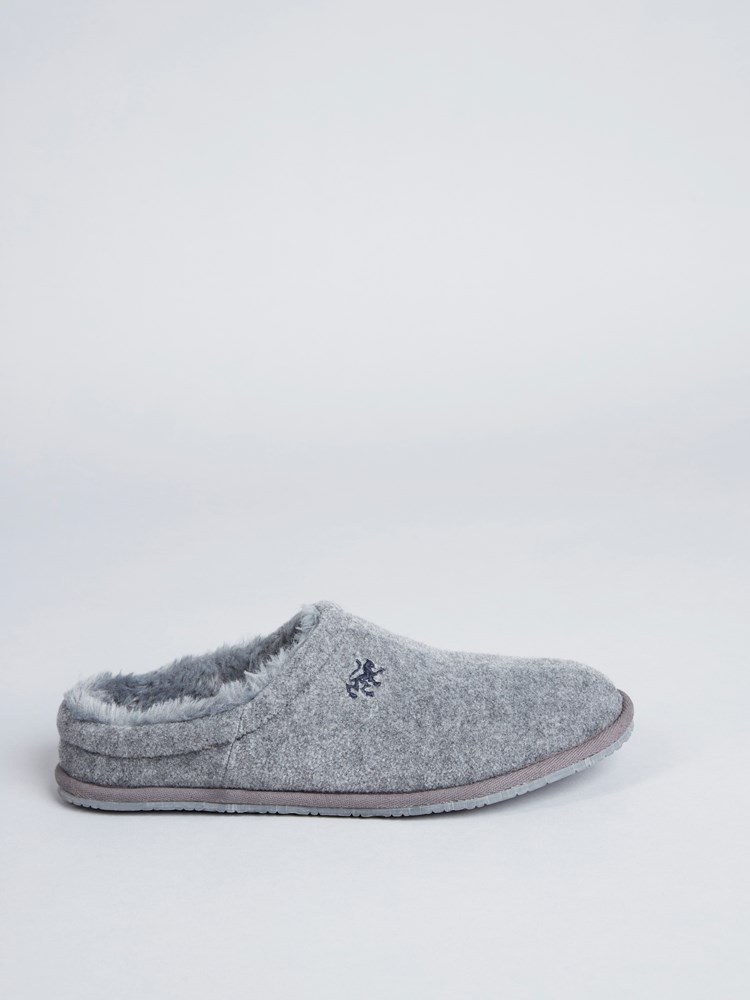 Redford Slipper 7252012_IGI_A23_Right_Redford Slipper.jpg_