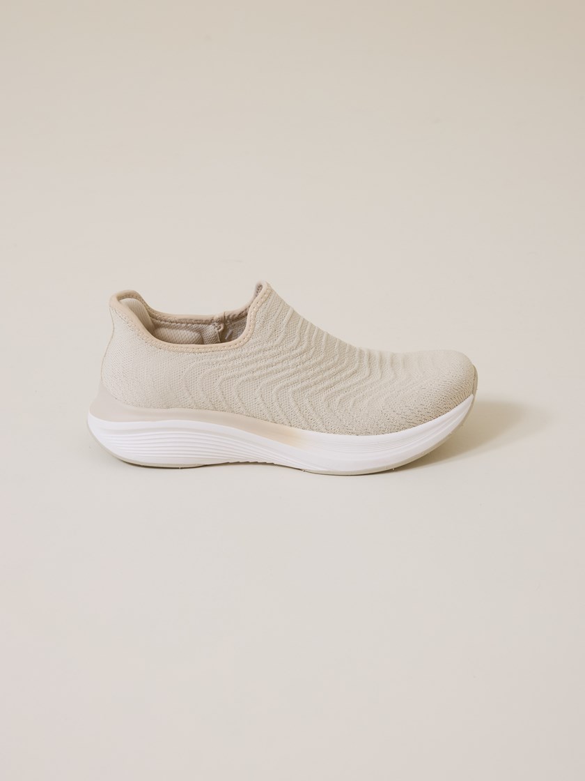 7252937 I2M 7252937_I2M_Jean Paul_Lourdes Slipstep Sneaker_S25 (2)_Lourdes Slipstep Sneakers I2M.jpg_
