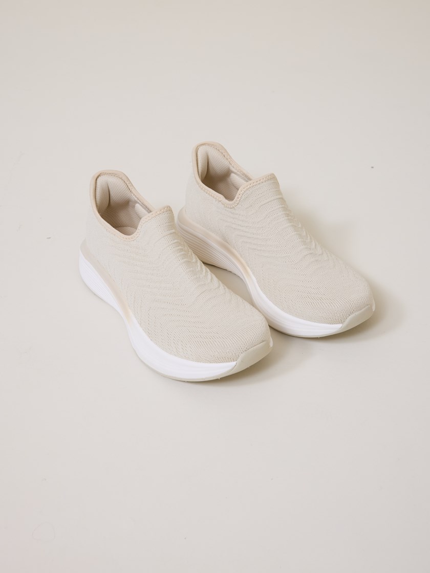 7252937 I2M 7252937_I2M_Jean Paul_Lourdes Slipstep Sneaker_S25 (4)_Lourdes Slipstep Sneakers I2M.jpg_