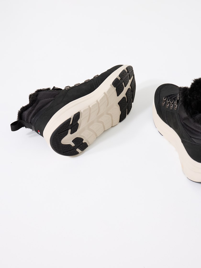 7253270 ID2 7253270_ID2_Jean Paul_Colline Vintersko_A25 (4)_Colline Vintersko ID2_Colline Vintersko ID2 7253270.jpg_