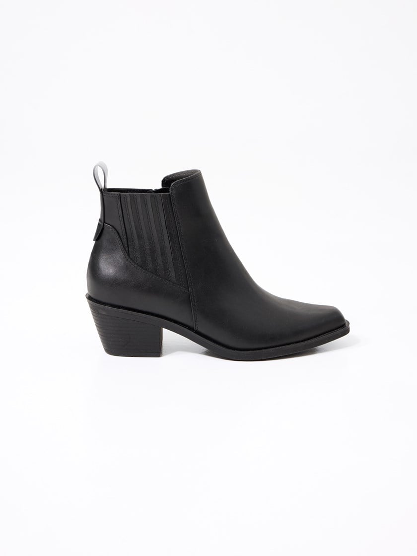 7253277 ID2 7253277_ID2_Jean Paul_Camargue Boots_A25 (2)_Camargue Boots ID2.jpg_