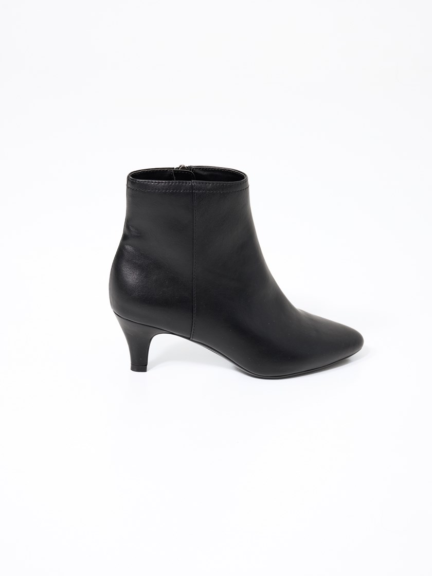 7253278 ID2 7253278_ID2_Jean Paul_Giverny Boots_A25 (1)_Giverny Boots ID2.jpg_