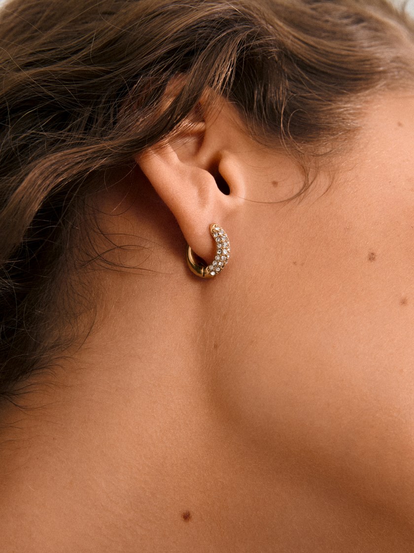 7253609 Q1G 7253609_Q1G_Tatum Small Hoops Gold-Plated_3_Tatum Small Hoops Gold-Plated Q1G_Tatum Small Hoops Gold-Plated Q1G 7253609.jpg_