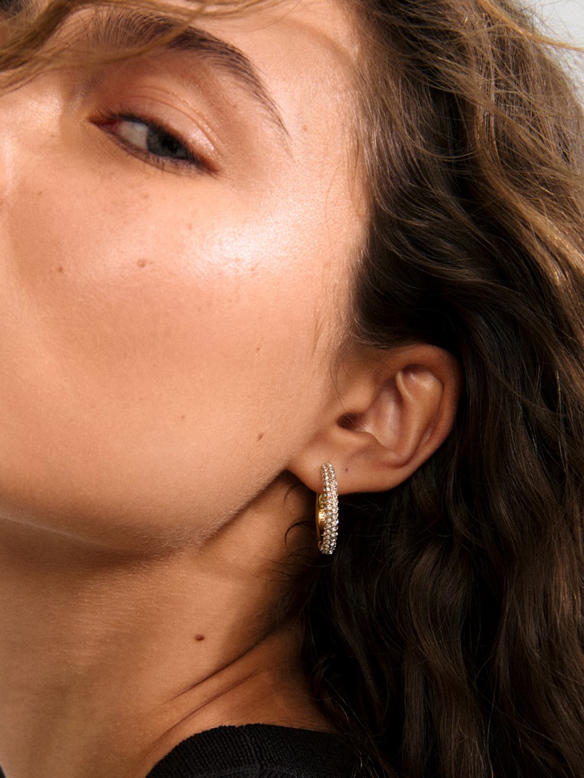 7253611 Q1G 7253611_Q1G_Tatum Large Hoops Gold-Plated_3_Tatum Large Hoops Gold-Plated Q1G.jpg_