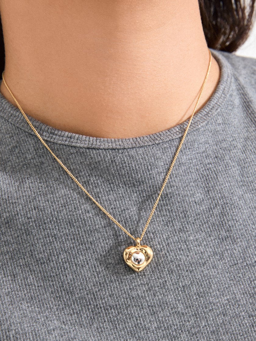 7253954 Q1G 7253954_Q1G_PILGRIM_NOVA heart necklace gold-plated_4_Nova Heart Necklace Q1G.jpg_