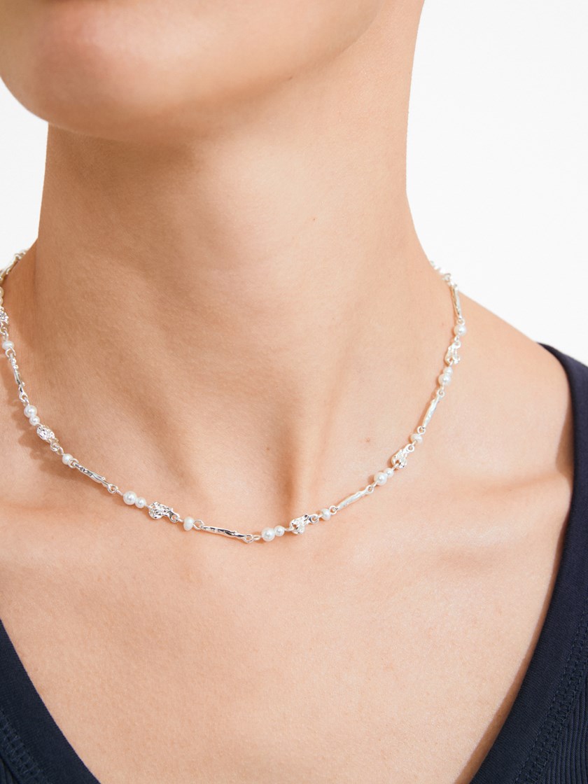 7254003 C38 7254003_C38_PILGRIM_smykker_solv_silver_dame_herre_unisex_A26_3_Sloan Pearl Necklace C38.jpg_
