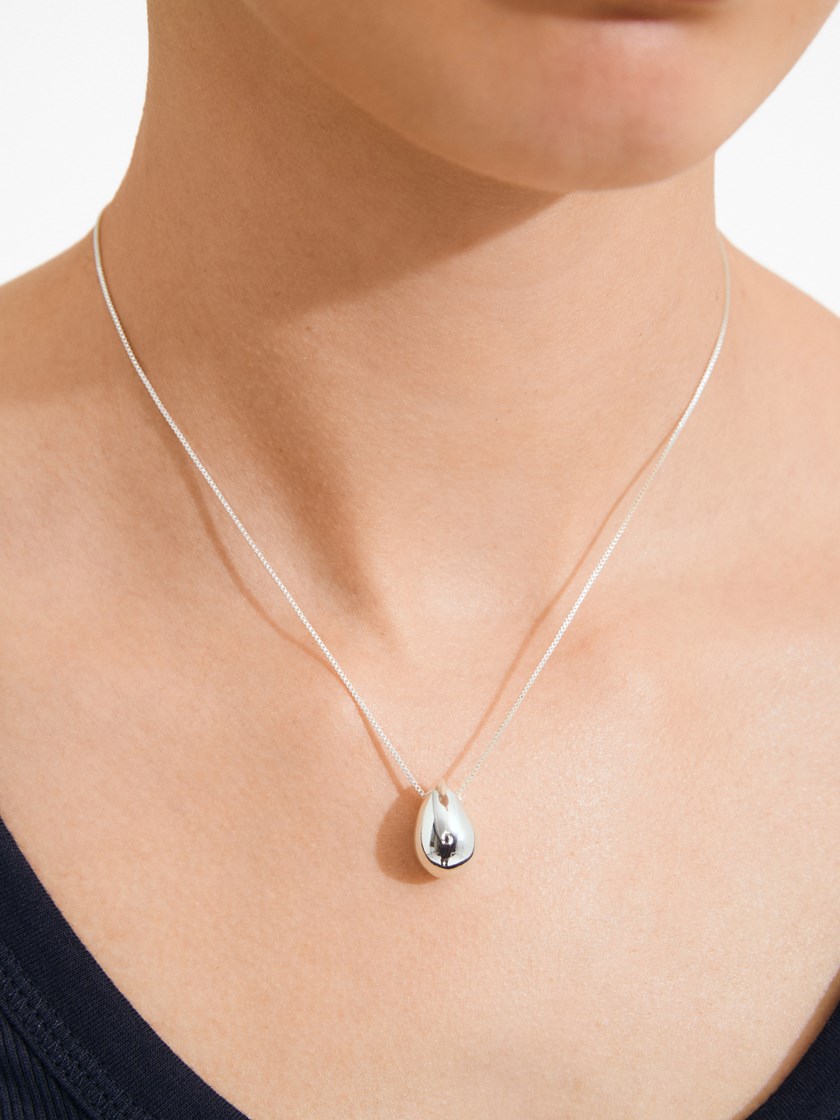 7254094 C38 7254094_C38_PILGRIM_smykke_silver_solv_dame_A26_4_Kaisyn Necklace C38.jpg_