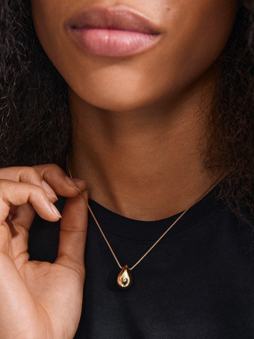 7254101 Q1G 7254101_Q1G_PILGRIM_smykke_necklace_dame_gold_A26_4_Kaisyn Necklace Q1G.jpg_