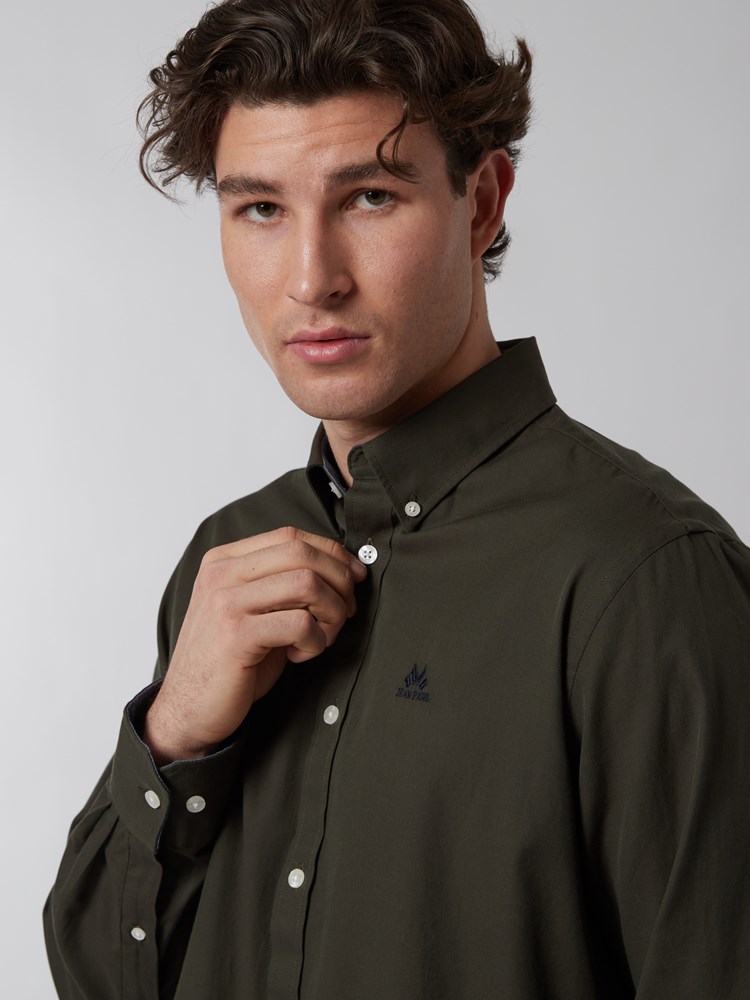 Carl twillskjorte - regular fit 7500093_C19-JEANPAUL-A22-Modell-Front_3050_Carl twillskjorte - regular fit C19.jpg_Front||Front