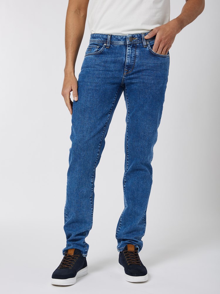 Leroy jeans 7500129_DAC-JEANPAUL-A22-Modell-Front_2591.jpg_Front||Front