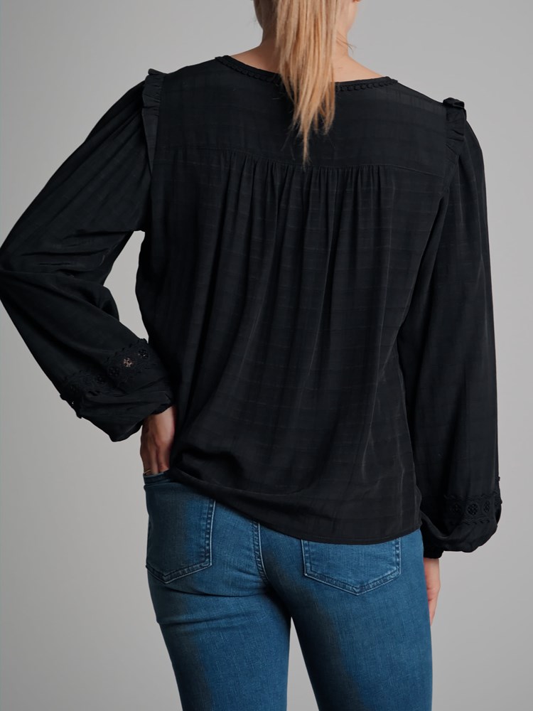 Avah bluse 7500171_CAB-VAVITE-A22-modell-back_Avah bluse CAB_Avah bluse CAB 7500171.jpg_Back||Back