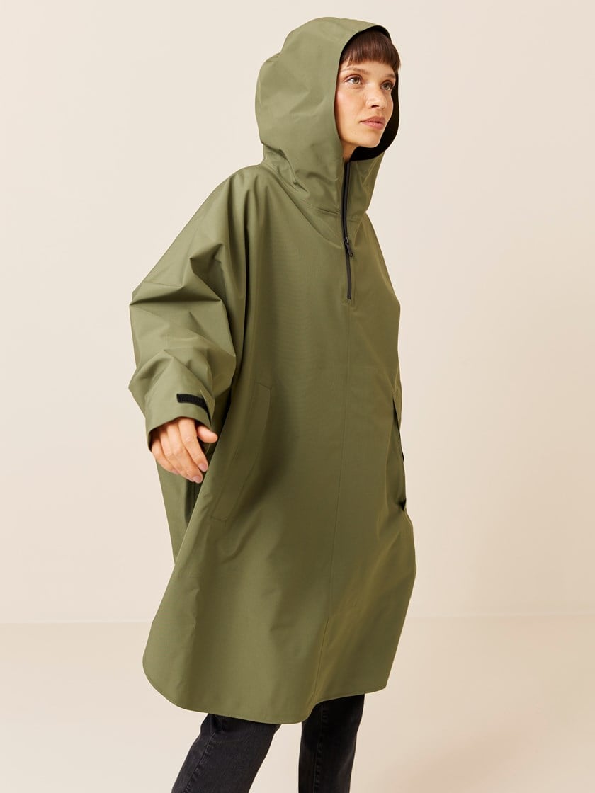 7500194 GTD 7500194_GTD-JEANPAUL-NOS-Front_8185_Candra regnponcho GTD 7500194.jpg_Front