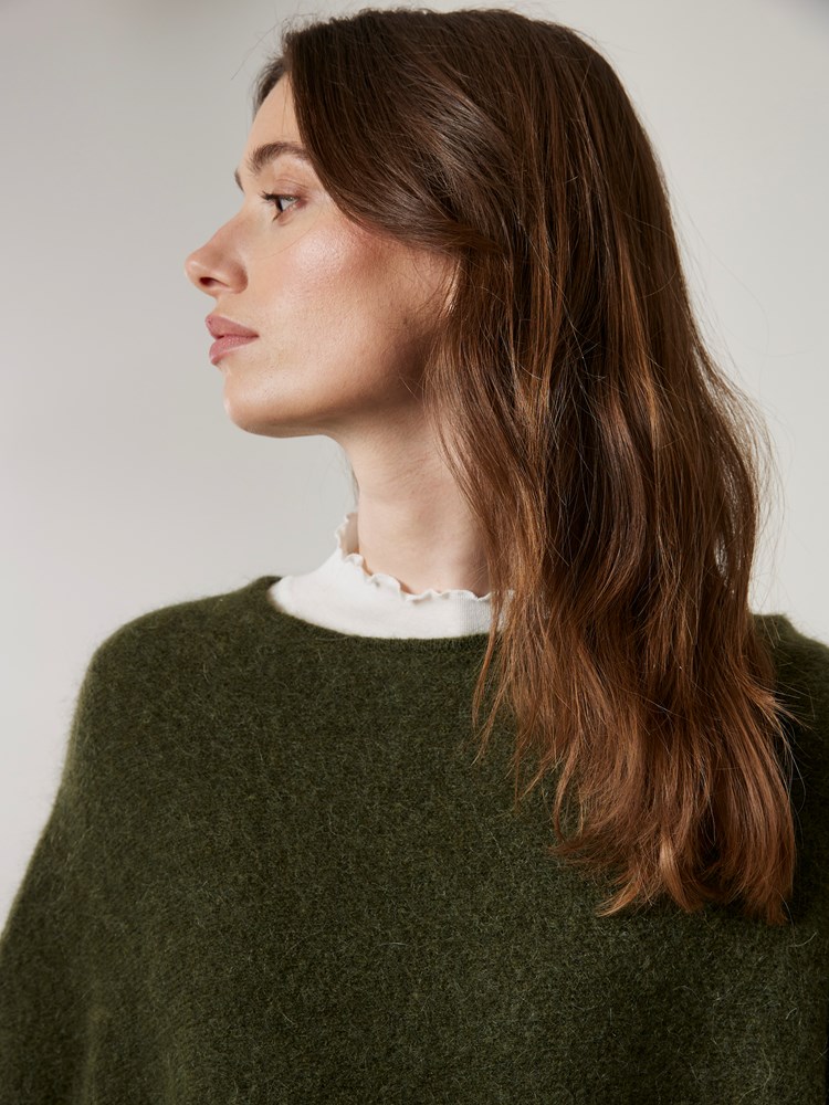 Lotty poncho 7500265_GTD-JEANPAUL-A22-Modell-Front_8312_Lotty poncho GTD.jpg_Front||Front