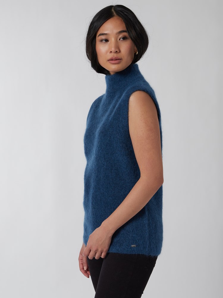 Petronella vest 7500340_EPC-JEANPAUL-A22-Modell-Front_7791_Petronella vest EPC_Petronella vest EPC 7500340.jpg_Front||Front
